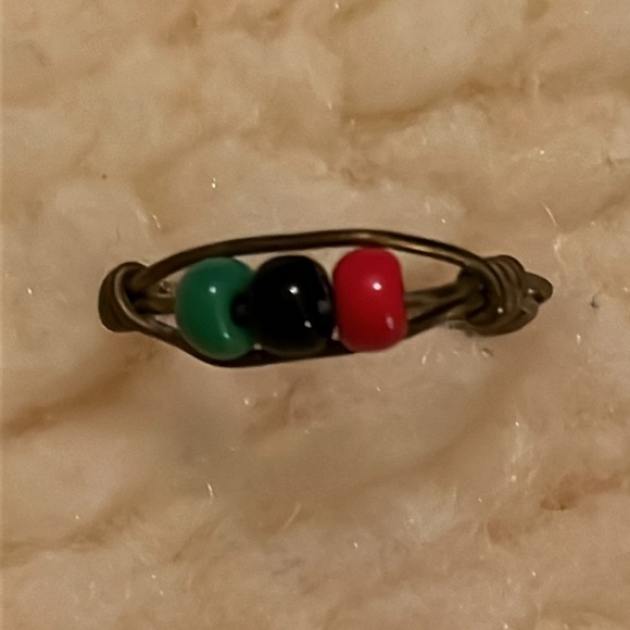 Green, Blue, & Red Coil Ring - Picture 5 of 16